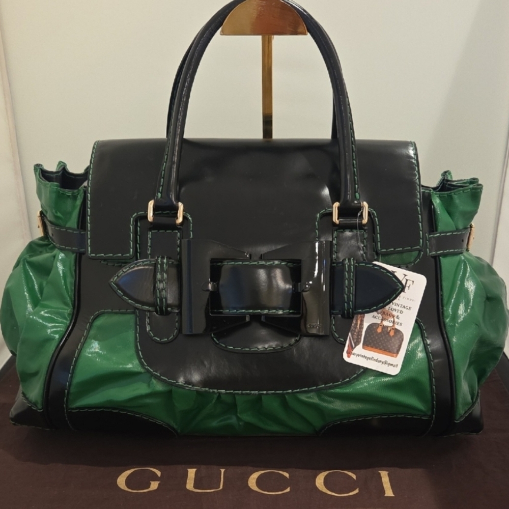 GUCCI Limited production ULTRA RARE 2000s Oversized Buckle Flap Satchel a Gem!
